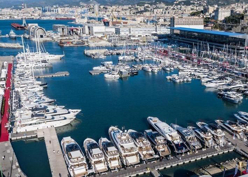 The Boat Show towards full house