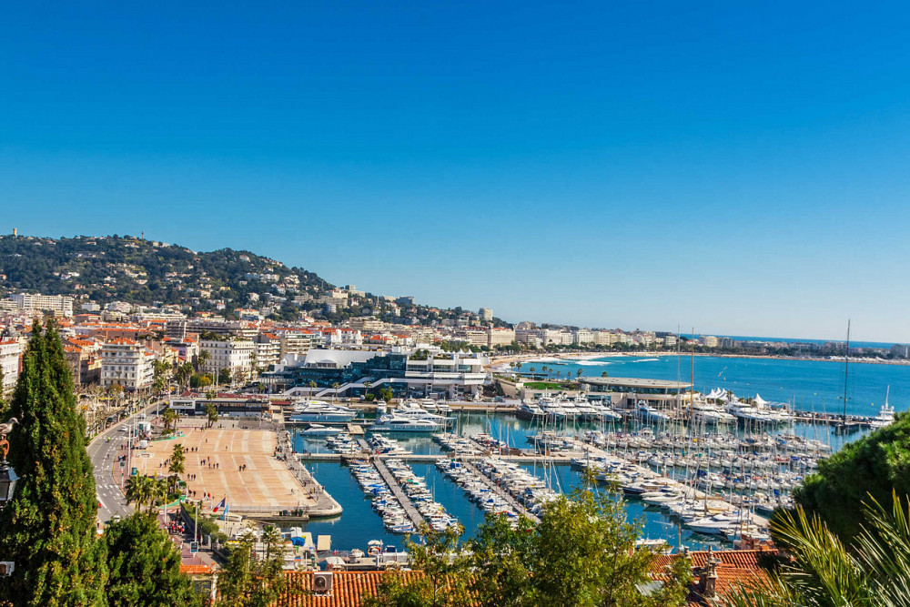 Elleci will be present at Cannes Yachting Festival for the brand Anvera