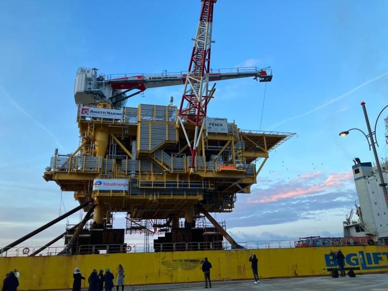  A 1,500 ton platform has set sail from the Rosetti Marino shipyard in Ravenna